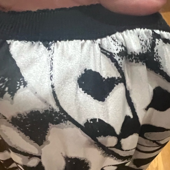 Bebe black and white camisole top with ribbed bottom and silk bust - Picture 5 of 15